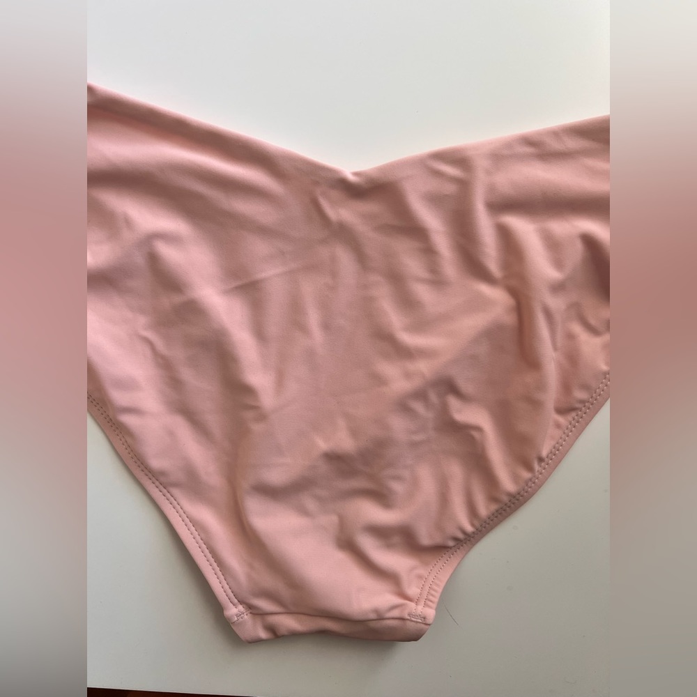 Bikini Set - Picture 3 of 5